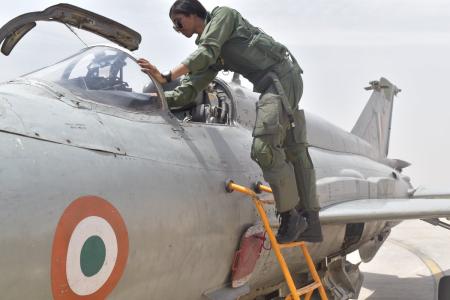 bhawna kanth indian air force medium