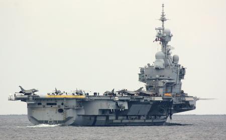 charles de gaulle aircraft carrier medium