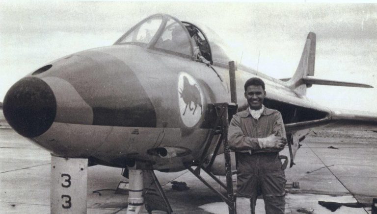Alfred Cooke with 14 Sqn Hunter e1571198722602