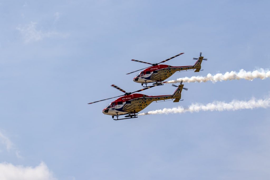 sarang helicopter team maks