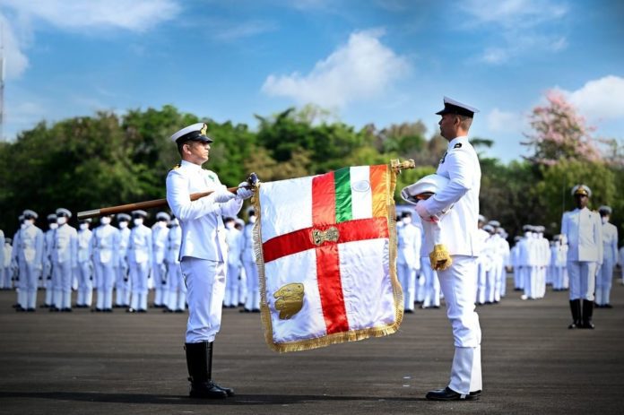 President's Colour To Ins Valsura