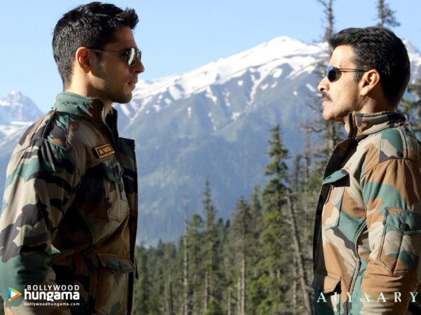 10 must watch Bollywood movies based on Indian Army | DDE