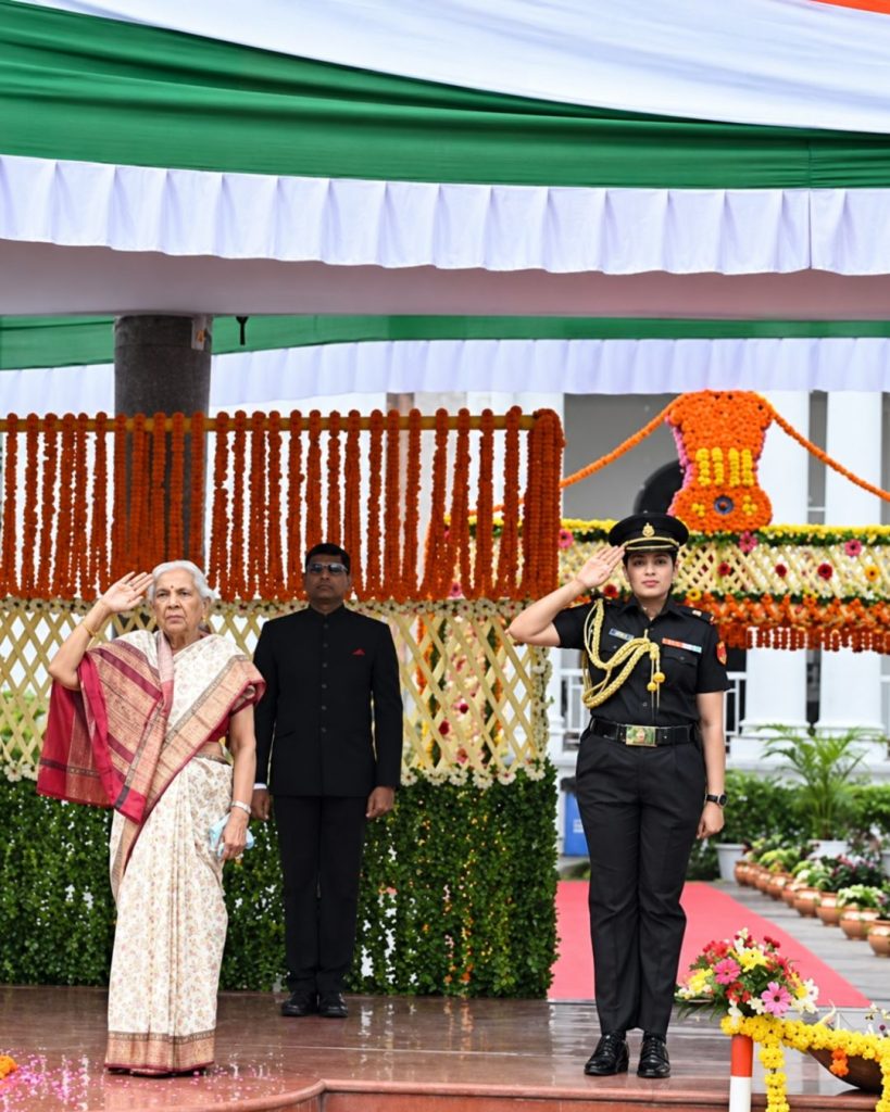 Major Garima with UP Governor